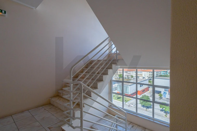 Apartamento T3 para Venda em Almada, Cova da Piedade, Pragal e Cacilhas Foto 38