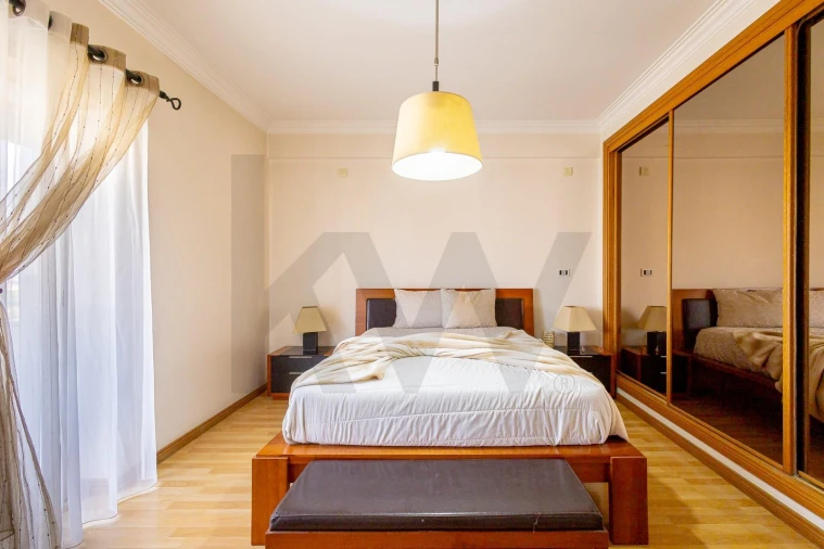 Apartamento T3 para Venda em Almada, Cova da Piedade, Pragal e Cacilhas Foto 20