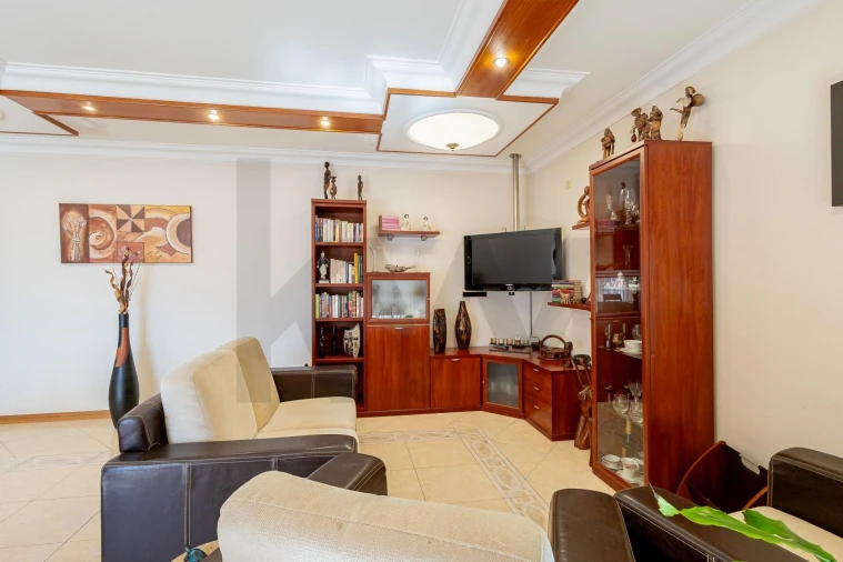 Apartamento T3 para Venda em Almada, Cova da Piedade, Pragal e Cacilhas Foto 10