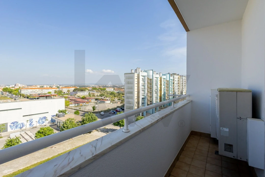 Apartamento T3 para Venda em Almada, Cova da Piedade, Pragal e Cacilhas Foto 21