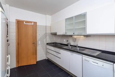 Apartamento T1 para Venda em Alvalade