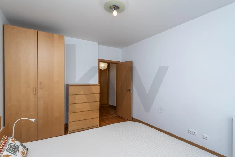 Apartamento T1 para Venda em Alvalade Foto 12