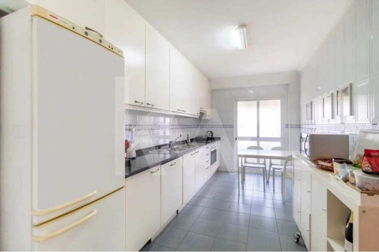 Apartamento T3 para Venda em Mafamude e Vilar do Paraíso Foto 3
