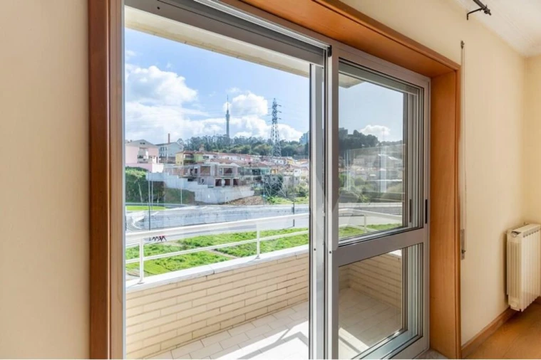 Apartamento T3 para Venda em Mafamude e Vilar do Paraíso Foto 12