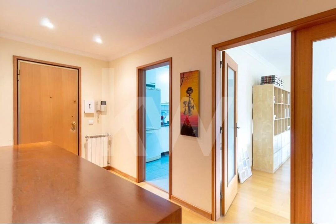 Apartamento T3 para Venda em Mafamude e Vilar do Paraíso Foto 8