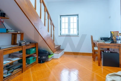 Moradia T5 para Venda em Venda do Pinheiro e Santo Estêvão das Galés