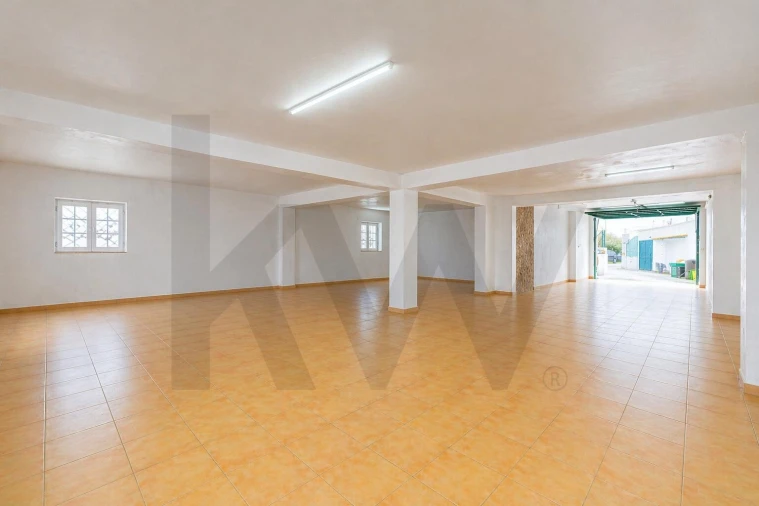 Moradia T5 para Venda em Venda do Pinheiro e Santo Estêvão das Galés Foto 11