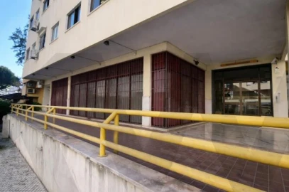Escritório para Venda em São Domingos de Benfica
