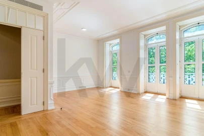 Apartamento T2 para Arrendamento em Santo António