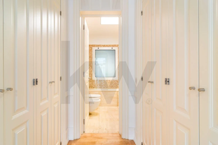 Apartamento T2 para Arrendamento em Santo António Foto 16
