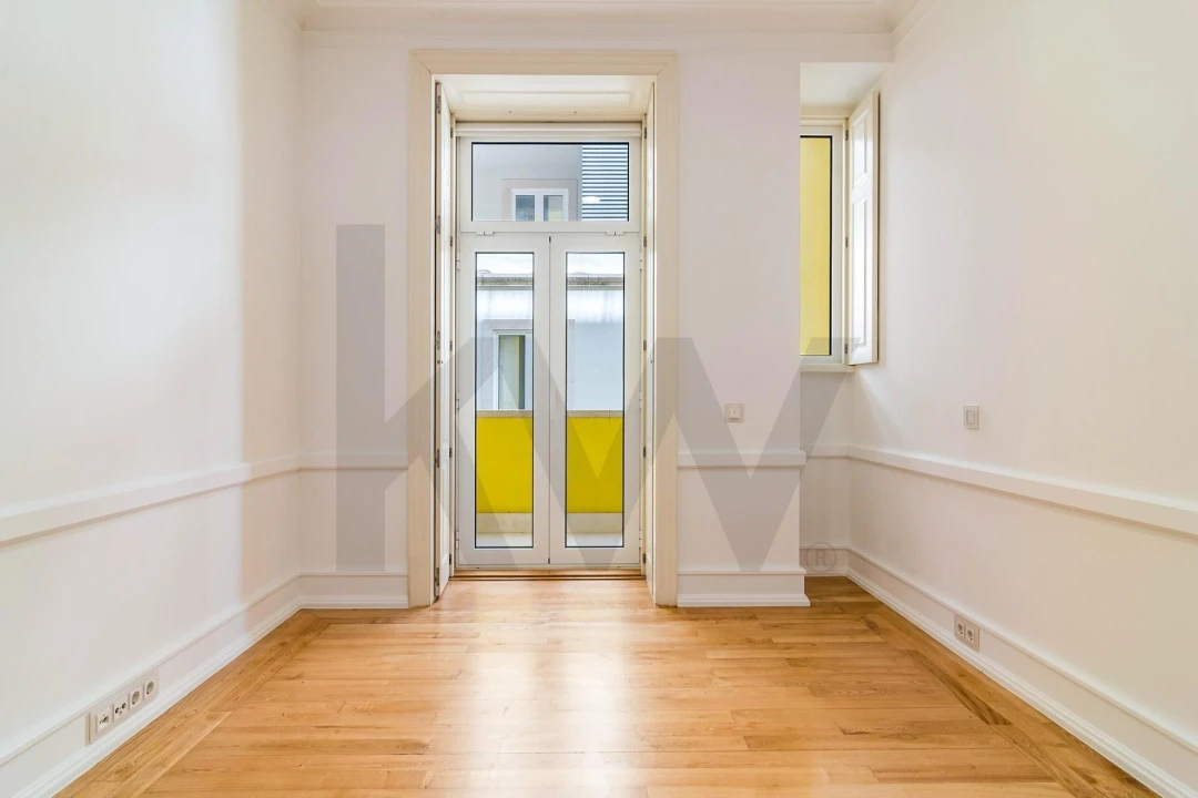 Apartamento T2 para Arrendamento em Santo António Foto 13