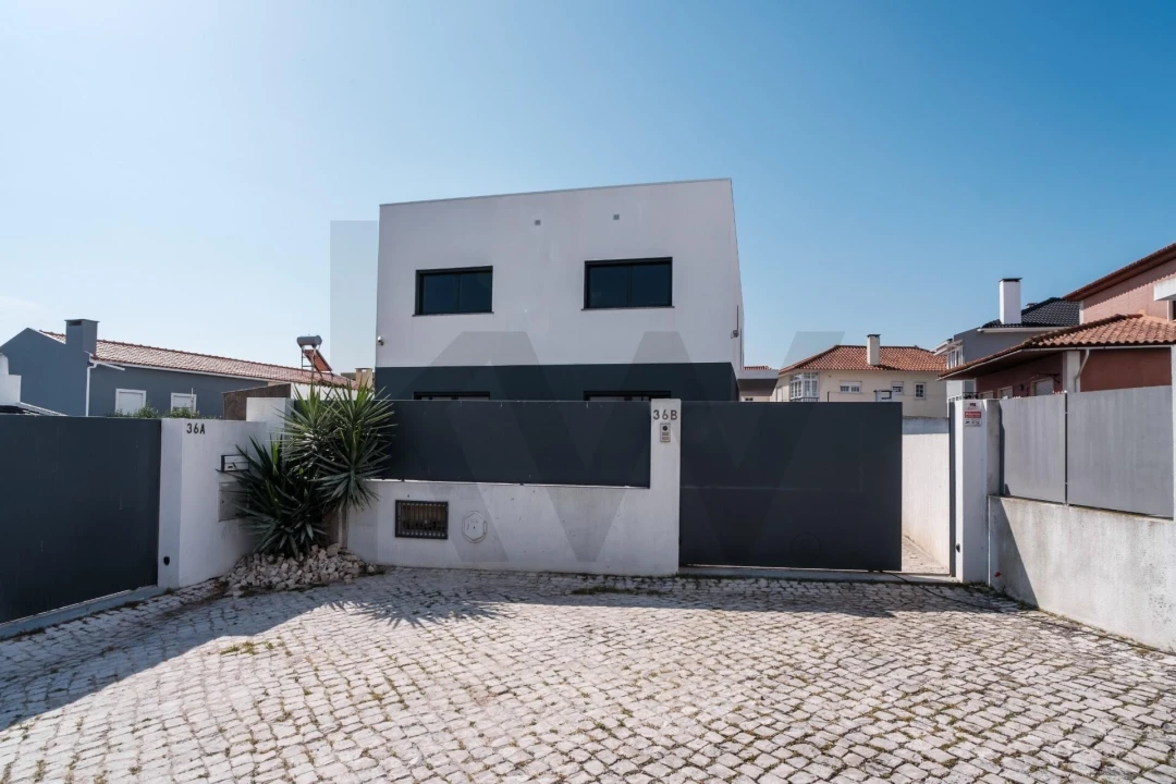 Moradia T5 para Venda em São Domingos de Rana Foto 67