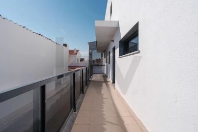 Moradia T5 para Venda em São Domingos de Rana