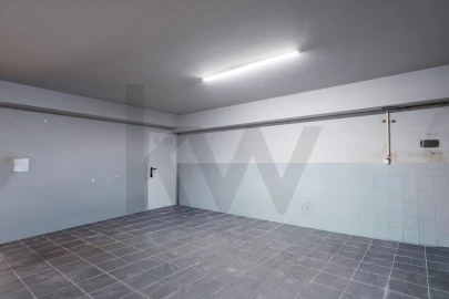 Moradia T5 para Venda em São Domingos de Rana