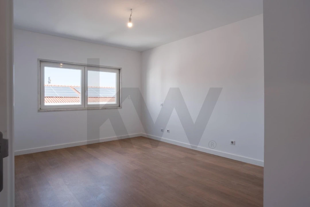 Moradia T5 para Venda em São Domingos de Rana Foto 35