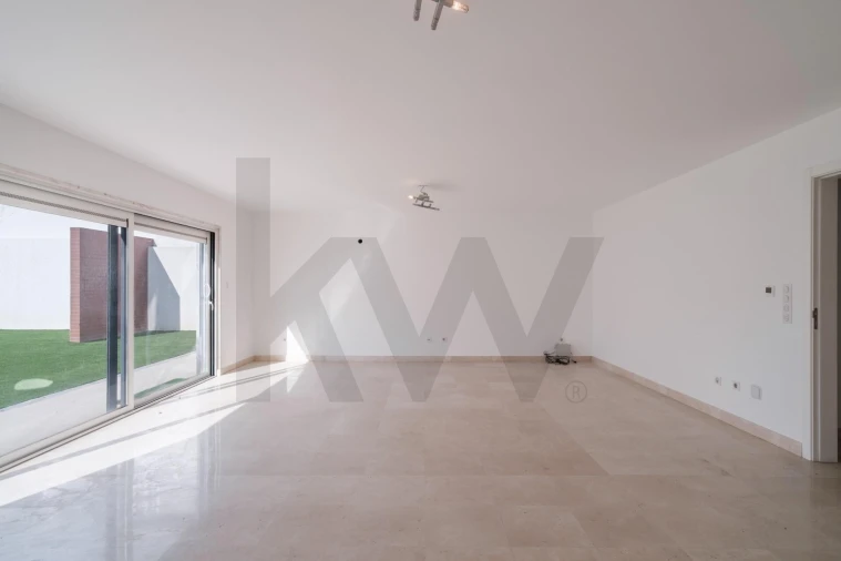 Moradia T5 para Venda em São Domingos de Rana Foto 51