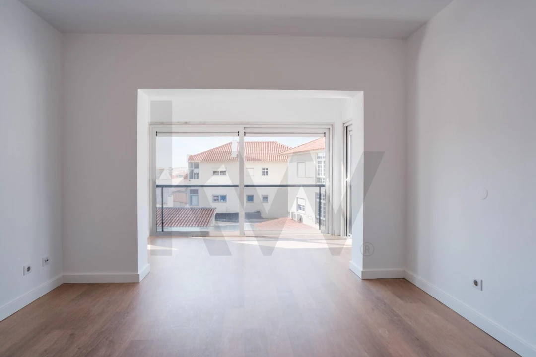 Moradia T5 para Venda em São Domingos de Rana Foto 38