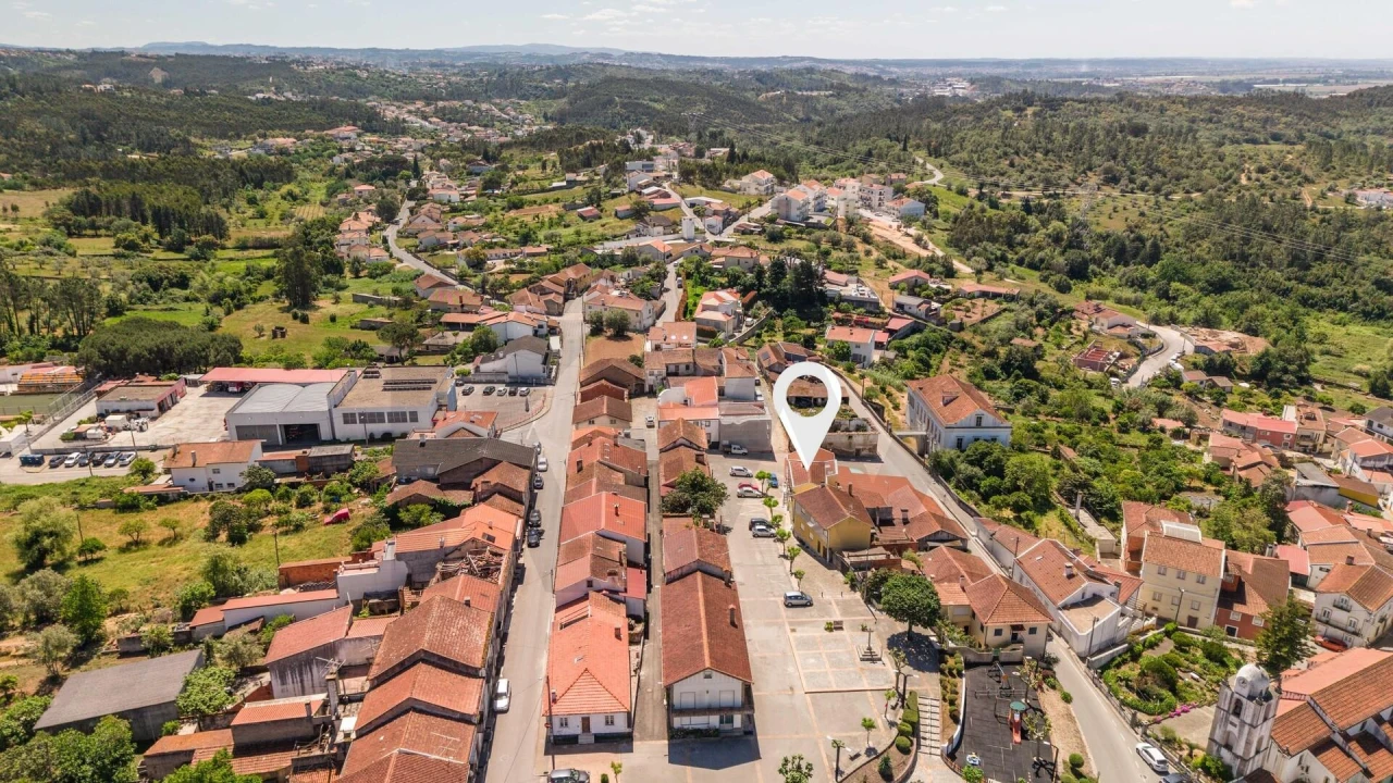 Moradia T3 para Venda em Brasfemes Foto 31