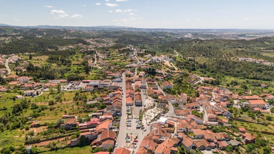 Moradia T3 para Venda em Brasfemes Foto 32