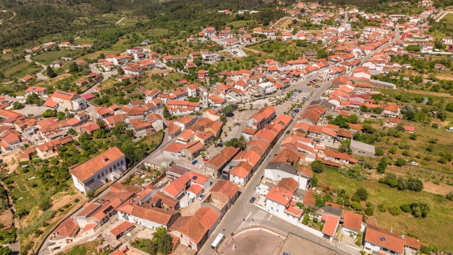 Moradia T3 para Venda em Brasfemes Foto 37