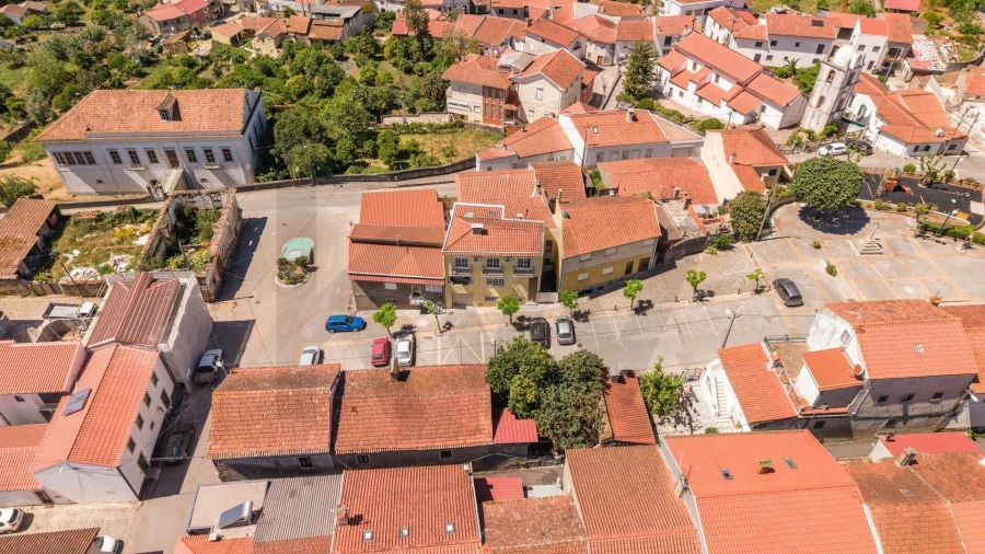 Moradia T3 para Venda em Brasfemes Foto 34