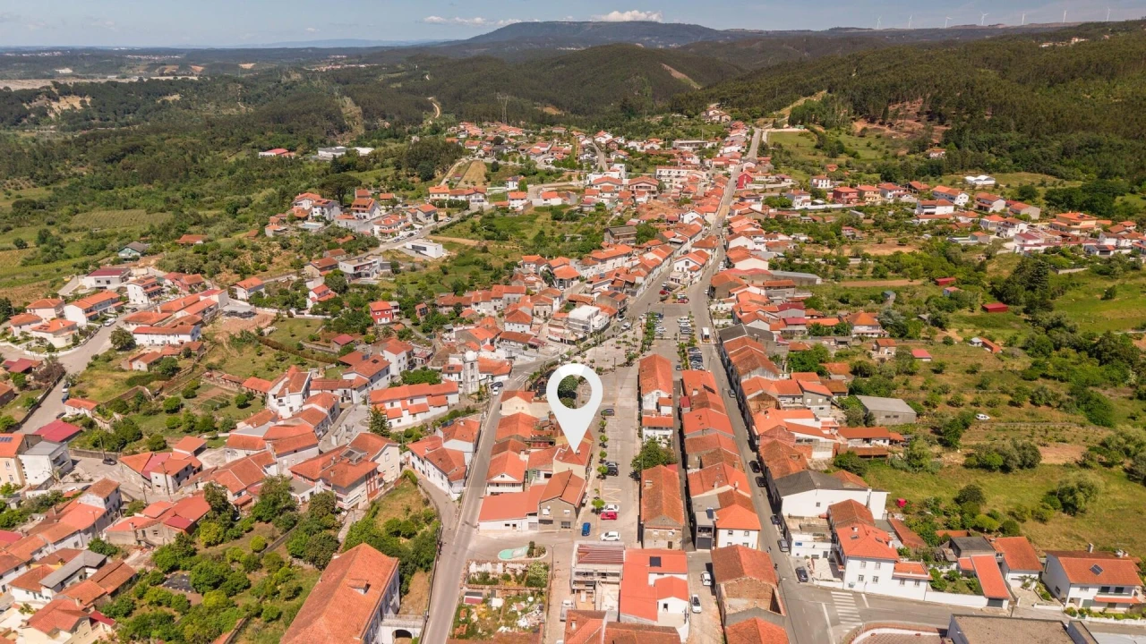 Moradia T3 para Venda em Brasfemes Foto 40