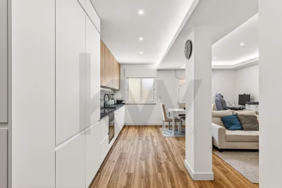 Apartamento T1 para Venda em Carnaxide e Queijas
