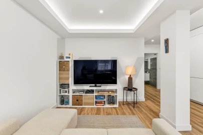 Apartamento T1 para Venda em Carnaxide e Queijas