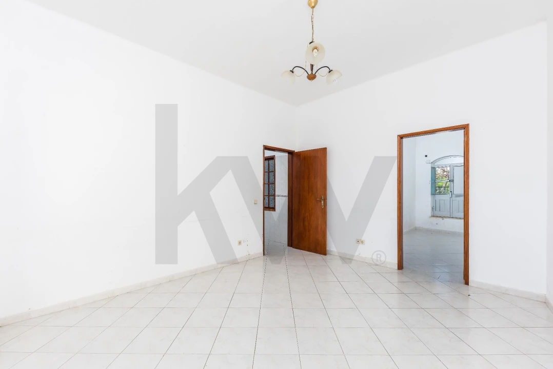 Moradia T8 para Venda em Boliqueime Foto 5