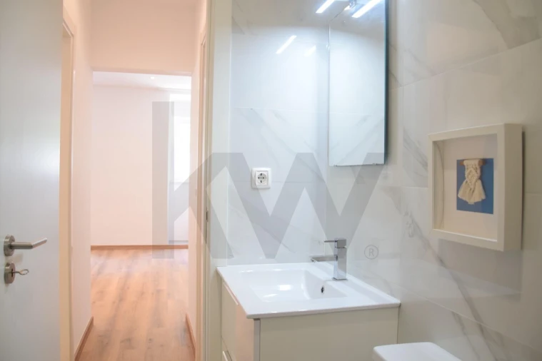 Apartamento T1 para Venda em Algés, Linda-A-Velha e Cruz Quebrada-Dafundo Foto 14