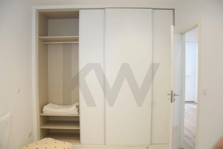 Apartamento T1 para Venda em Algés, Linda-A-Velha e Cruz Quebrada-Dafundo Foto 13