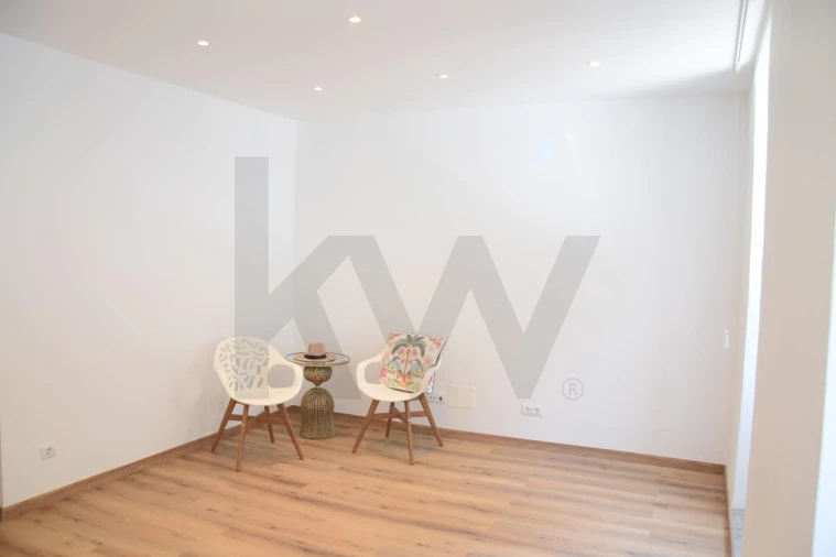 Apartamento T1 para Venda em Algés, Linda-A-Velha e Cruz Quebrada-Dafundo Foto 3