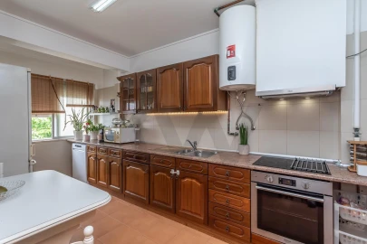 Apartamento T2 para Venda em Carcavelos e Parede