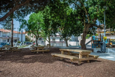 Apartamento T2 para Venda em Carcavelos e Parede