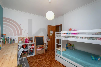 Apartamento T2 para Venda em Carcavelos e Parede