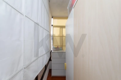 Apartamento T2 para Venda em Carcavelos e Parede