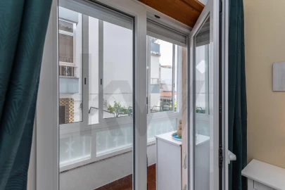 Apartamento T2 para Venda em Carcavelos e Parede