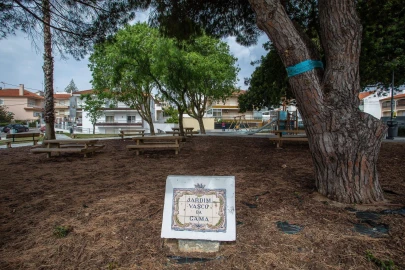 Apartamento T2 para Venda em Carcavelos e Parede
