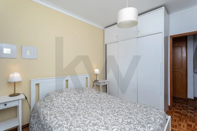 Apartamento T2 para Venda em Carcavelos e Parede
