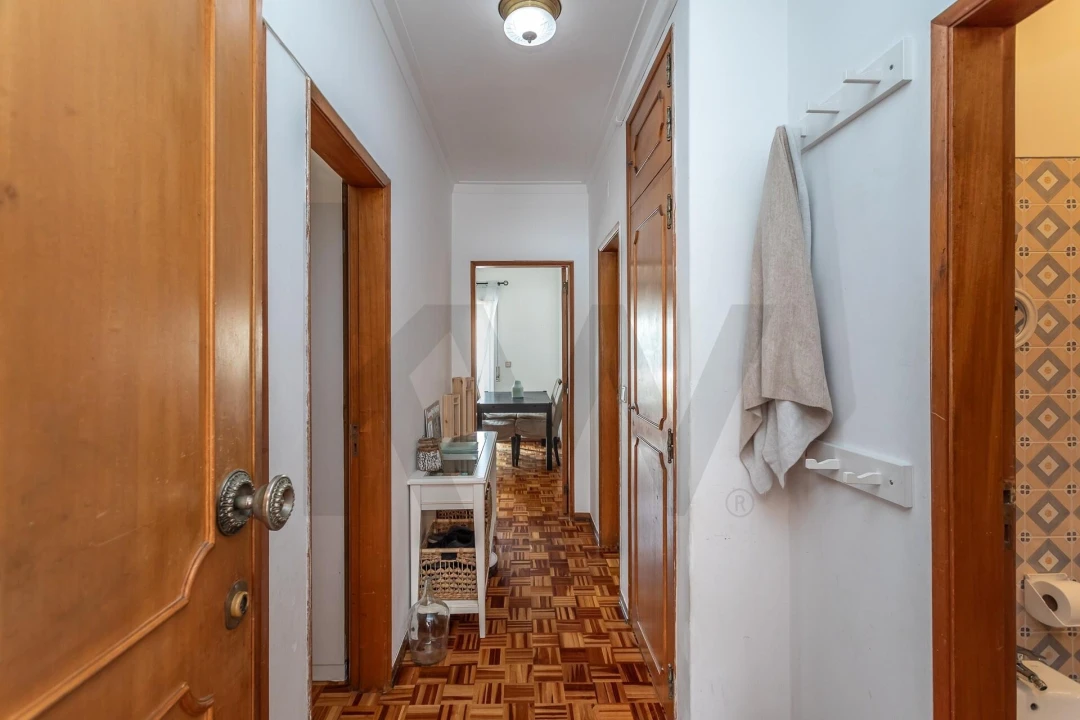 Apartamento T2 para Venda em Carcavelos e Parede Foto 1