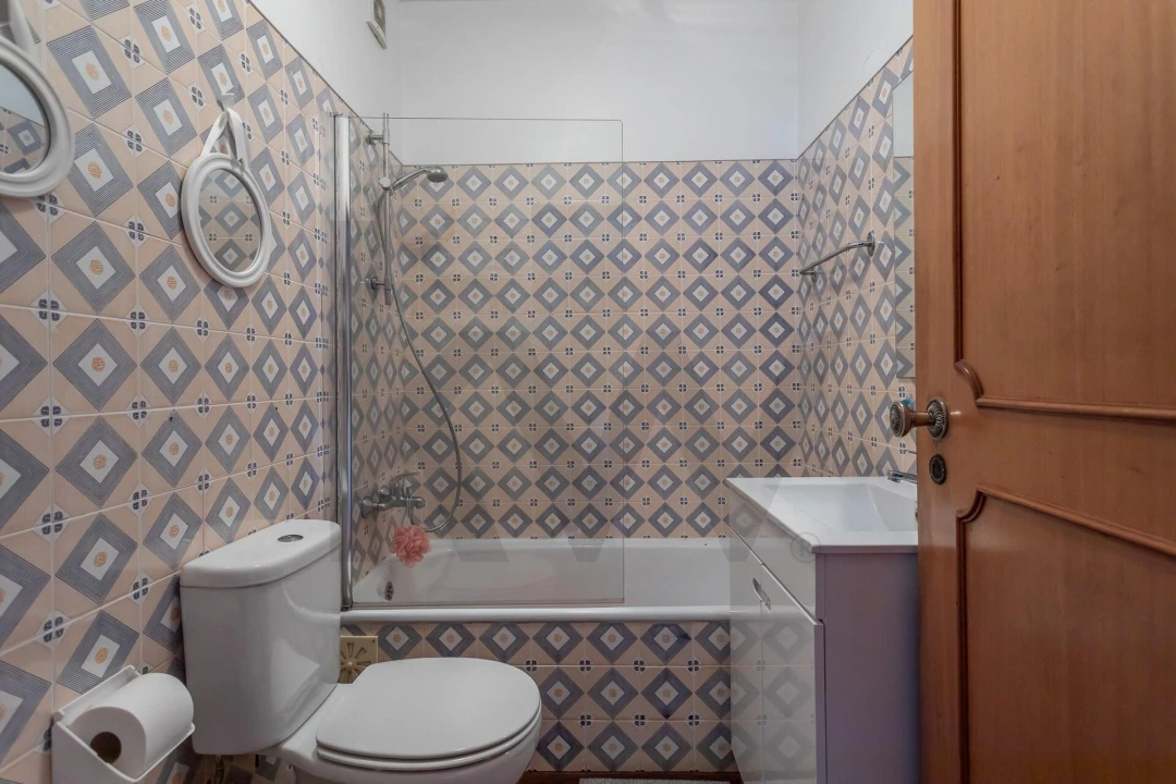 Apartamento T2 para Venda em Carcavelos e Parede Foto 23