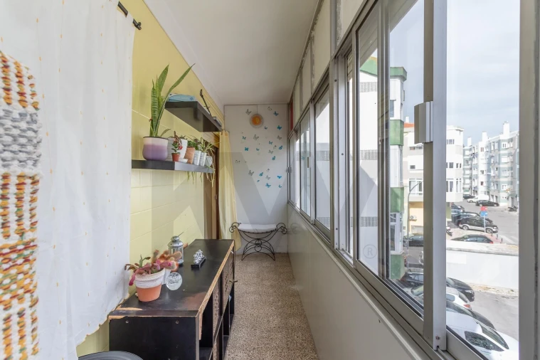 Apartamento T2 para Venda em Algés, Linda-A-Velha e Cruz Quebrada-Dafundo Foto 8