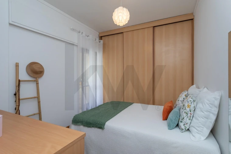 Apartamento T2 para Venda em Algés, Linda-A-Velha e Cruz Quebrada-Dafundo Foto 13