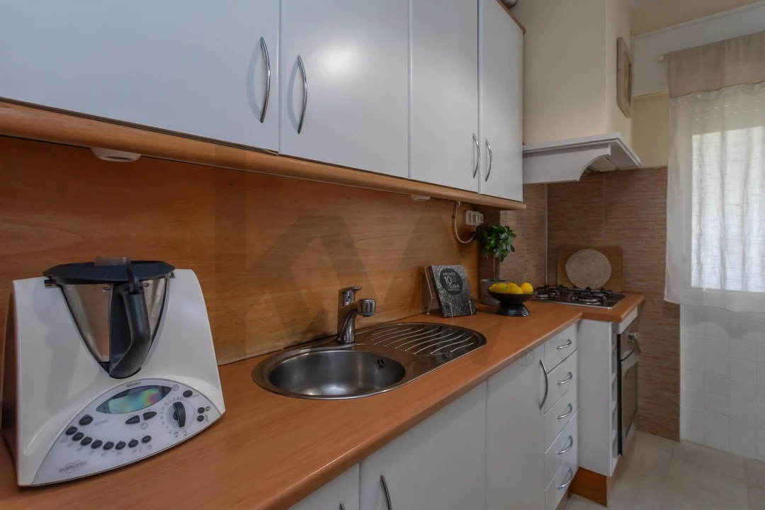 Apartamento T2 para Venda em Algés, Linda-A-Velha e Cruz Quebrada-Dafundo Foto 11