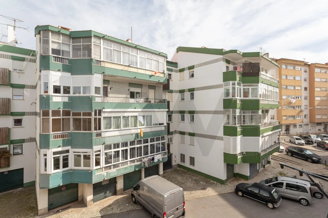 Apartamento T2 para Venda em Algés, Linda-A-Velha e Cruz Quebrada-Dafundo Foto 25