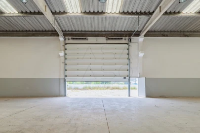 Armazém para Venda em Sado