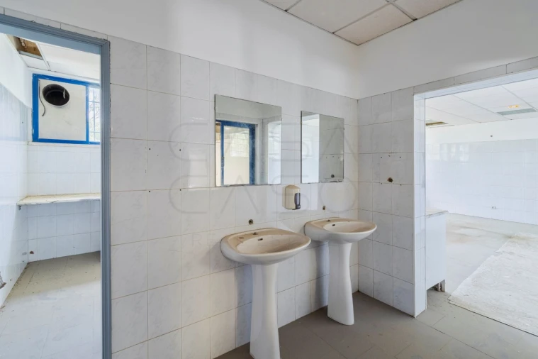 Armazém para Venda em Sado Foto 16