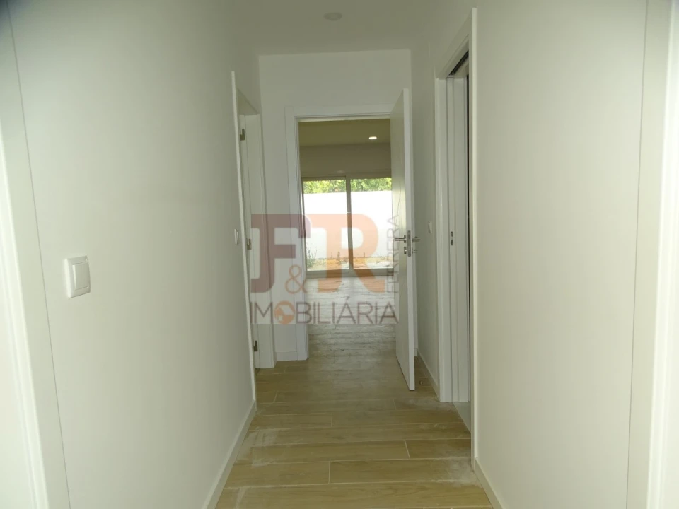 Moradia T3 para Venda em Fernao Ferro Foto 19