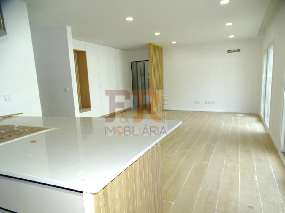 Moradia T3 para Venda em Fernao Ferro Foto 8