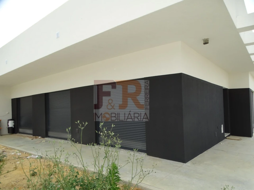 Moradia T3 para Venda em Fernao Ferro Foto 1